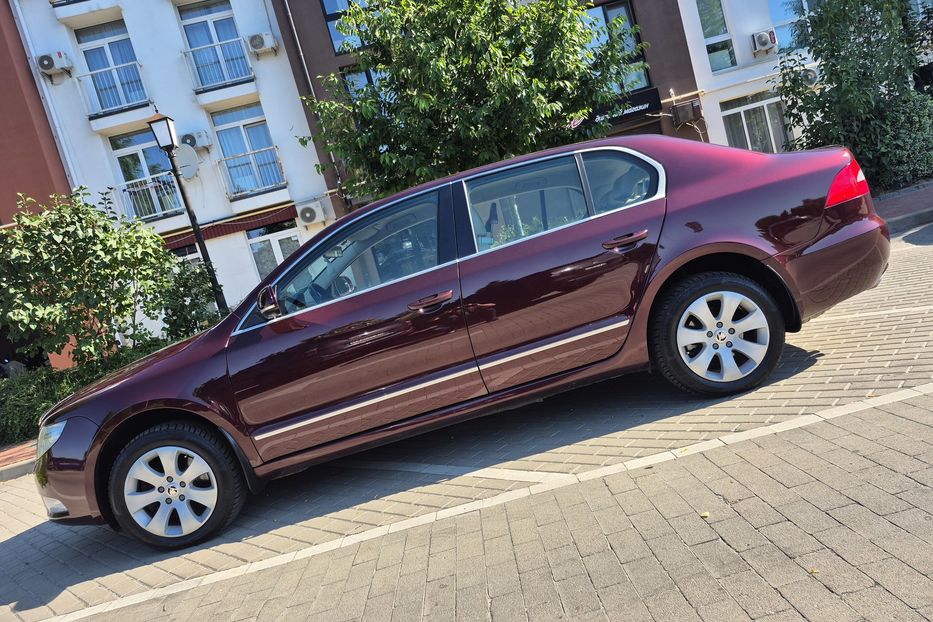 Продам Skoda Superb Highline 2010 года в Киеве