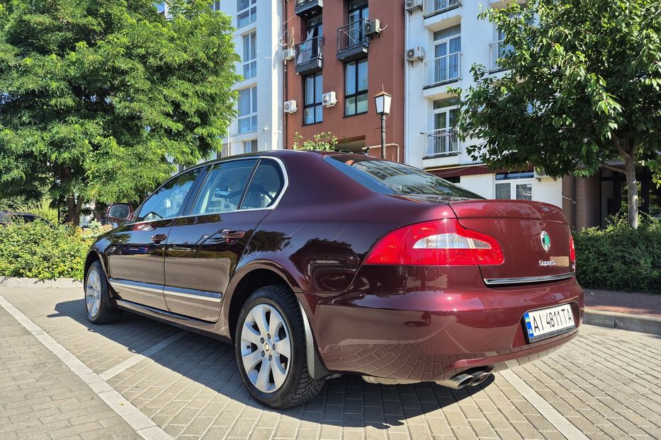 Продам Skoda Superb Highline 2010 года в Киеве