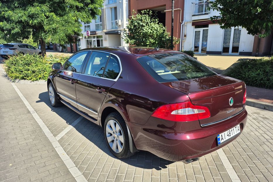 Продам Skoda Superb Highline 2010 года в Киеве