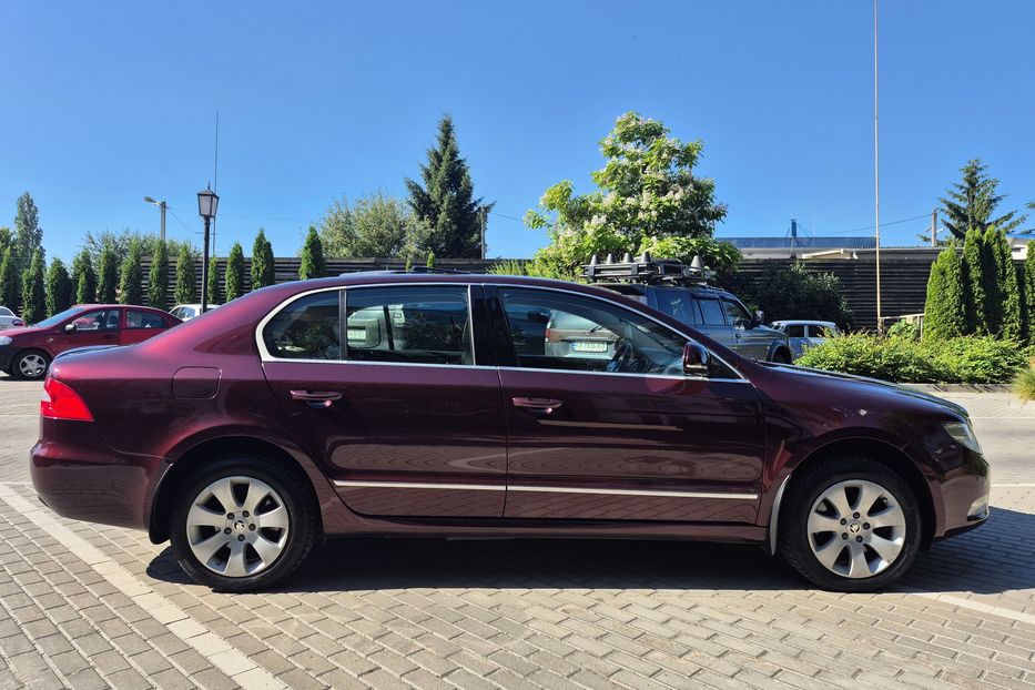 Продам Skoda Superb Highline 2010 года в Киеве