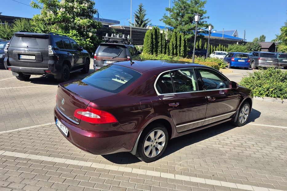 Продам Skoda Superb Highline 2010 года в Киеве