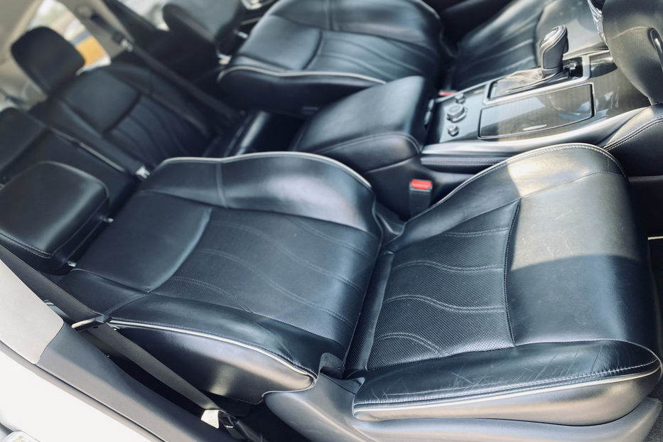 Продам Infiniti QX60 2016 года в Киеве