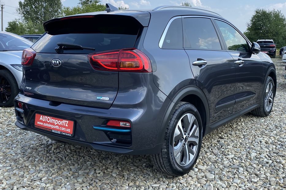 Продам Kia Niro 64кВт Макс.компл.Prestige 2020 года в Львове