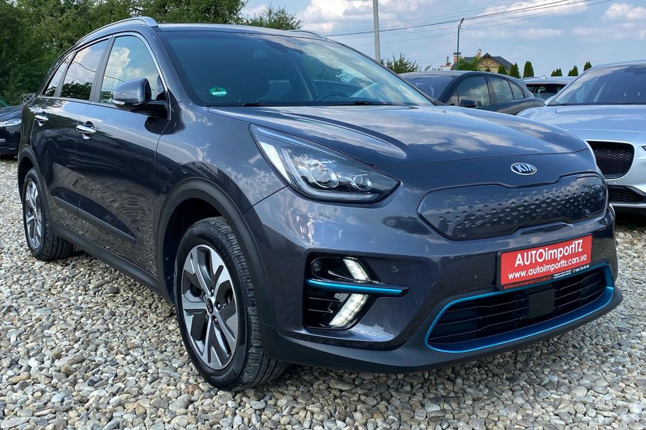 Продам Kia Niro 64кВт Макс.компл.Prestige 2020 года в Львове