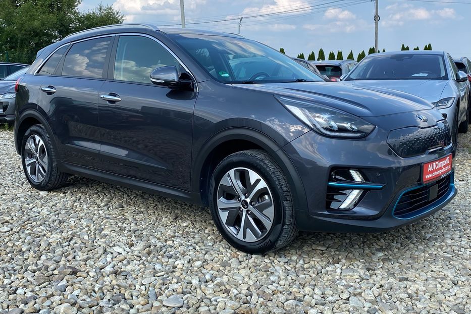 Продам Kia Niro 64кВт Макс.компл.Prestige 2020 года в Львове