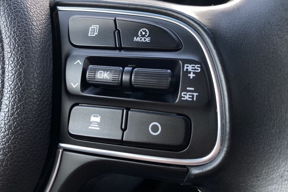 Продам Kia Niro 64кВт Макс.компл.Prestige 2020 года в Львове
