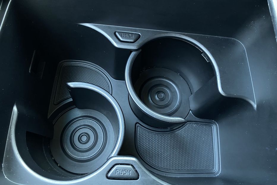 Продам Kia Niro 64кВт Макс.компл.Prestige 2020 года в Львове