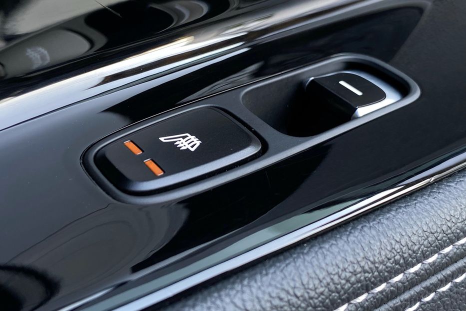 Продам Kia Niro 64кВт Макс.компл.Prestige 2020 года в Львове