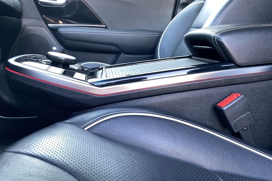 Продам Kia Niro 64кВт Макс.компл.Prestige 2020 года в Львове