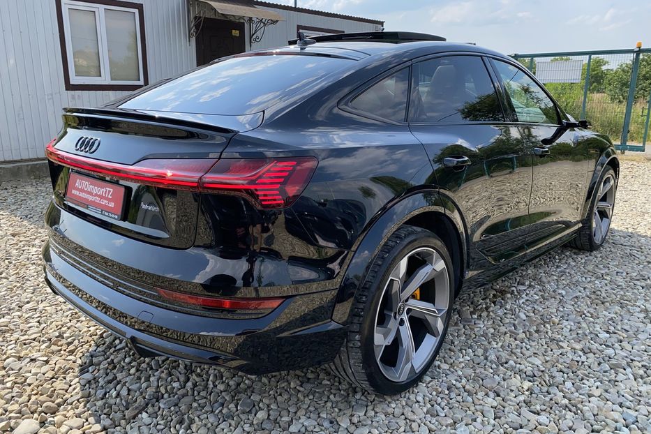 Продам Audi E-Tron S Sportback 2xSLineBlackEditio 2022 года в Львове