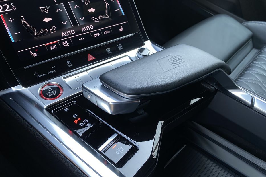 Продам Audi E-Tron S Sportback 2xSLineBlackEditio 2022 года в Львове