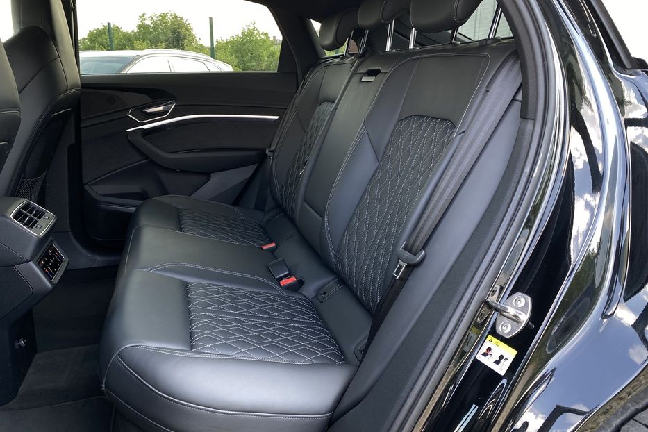 Продам Audi E-Tron S Sportback 2xSLineBlackEditio 2022 года в Львове