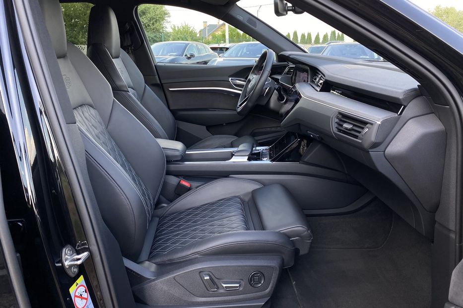 Продам Audi E-Tron S Sportback 2xSLineBlackEditio 2022 года в Львове