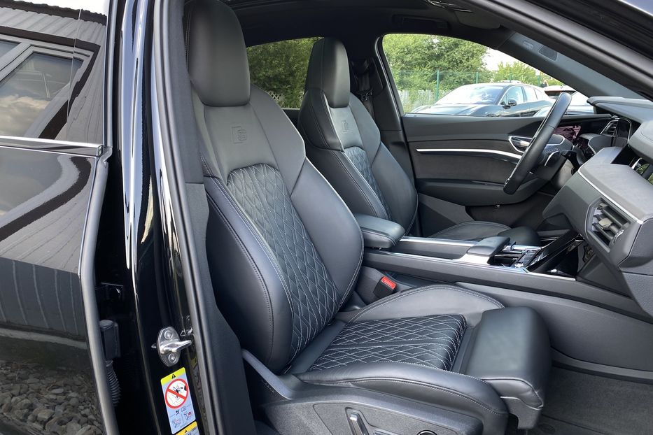 Продам Audi E-Tron S Sportback 2xSLineBlackEditio 2022 года в Львове