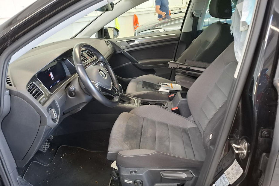 Продам Volkswagen Golf VII v7797 2019 года в Луцке