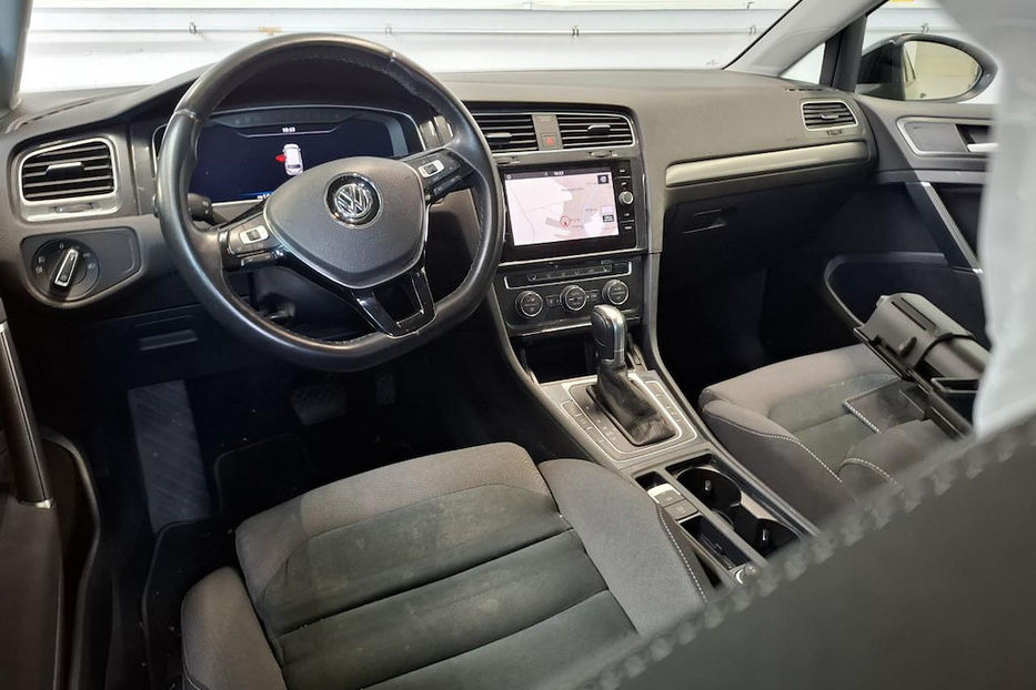 Продам Volkswagen Golf VII v7797 2019 года в Луцке