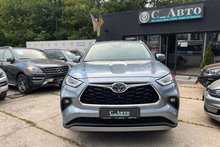 Продам Toyota Highlander 2021 года в Черновцах