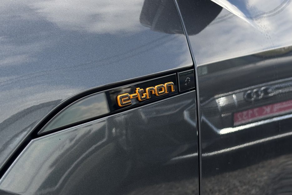 Продам Audi E-Tron S SPORTBACK 2021 года в Львове