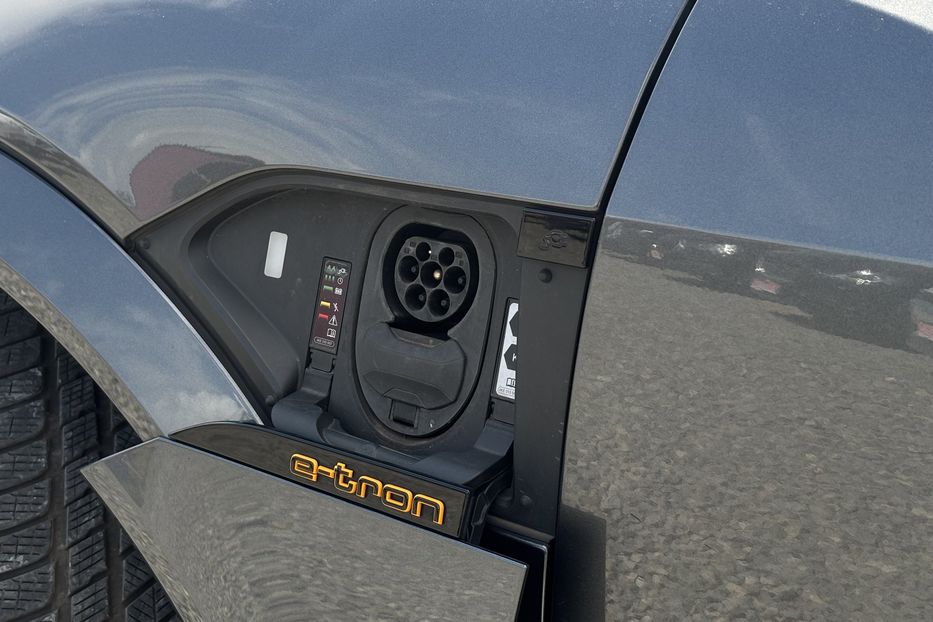 Продам Audi E-Tron S SPORTBACK 2021 года в Львове