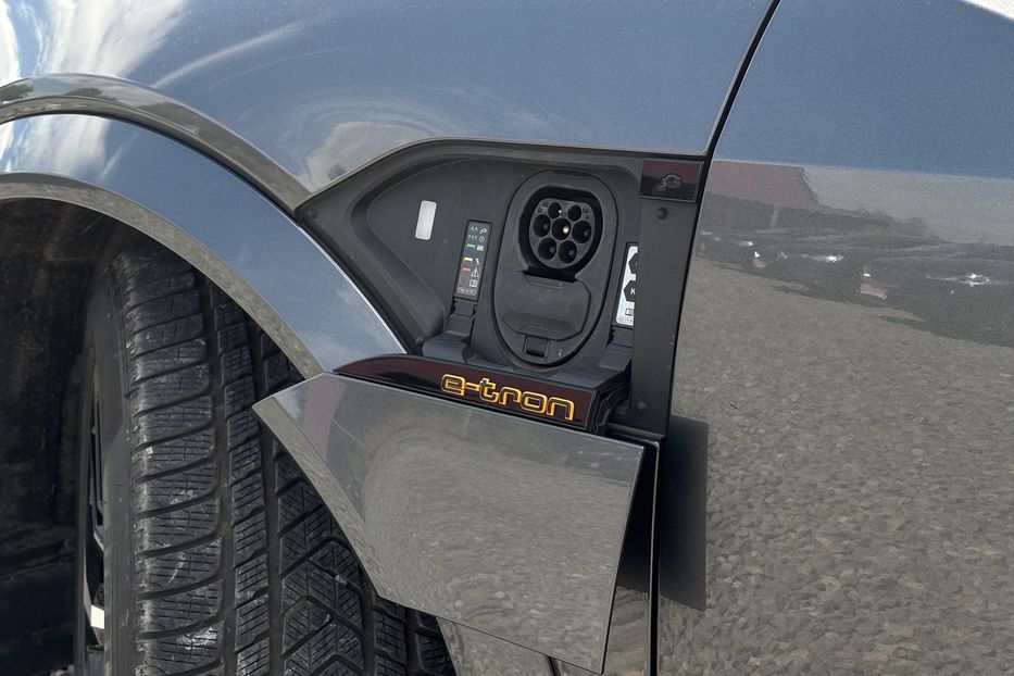 Продам Audi E-Tron S SPORTBACK 2021 года в Львове