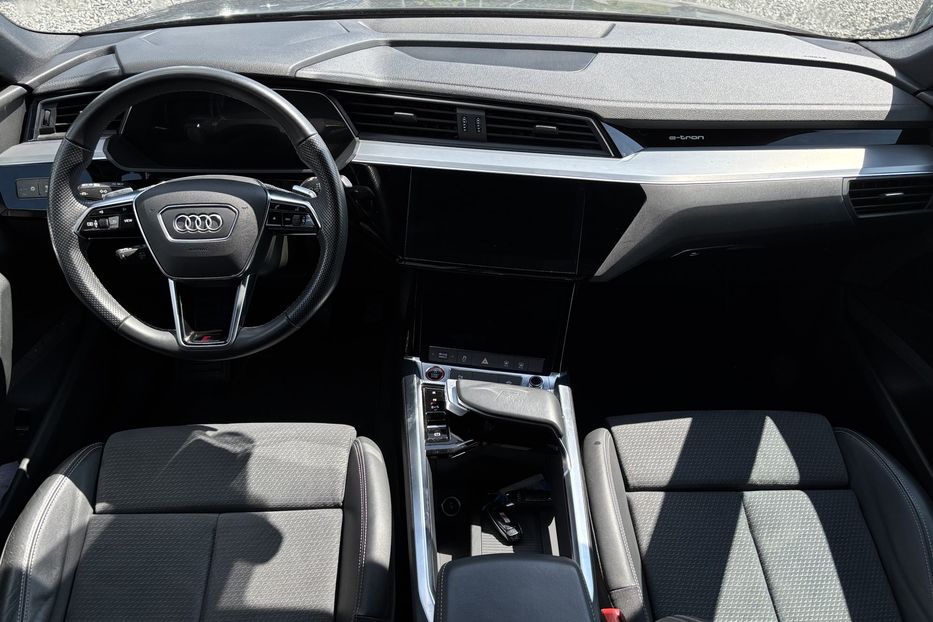 Продам Audi E-Tron S SPORTBACK 2021 года в Львове