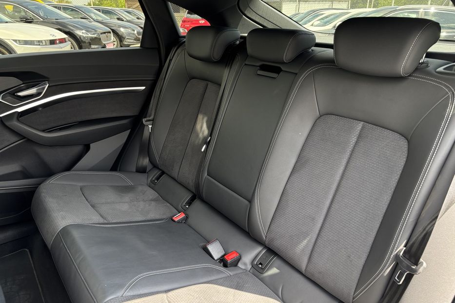 Продам Audi E-Tron S SPORTBACK 2021 года в Львове