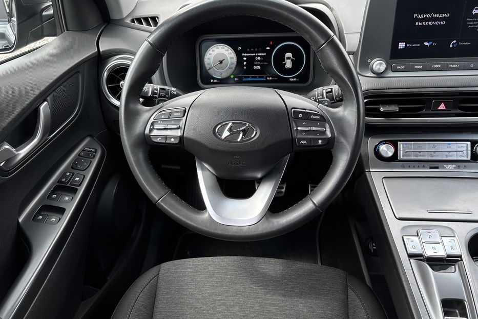 Продам Hyundai Kona 64квт  2021 года в Львове