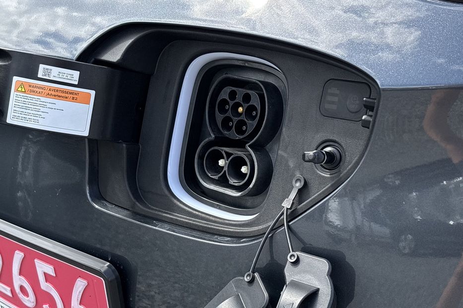 Продам Hyundai Kona 64квт  2021 года в Львове