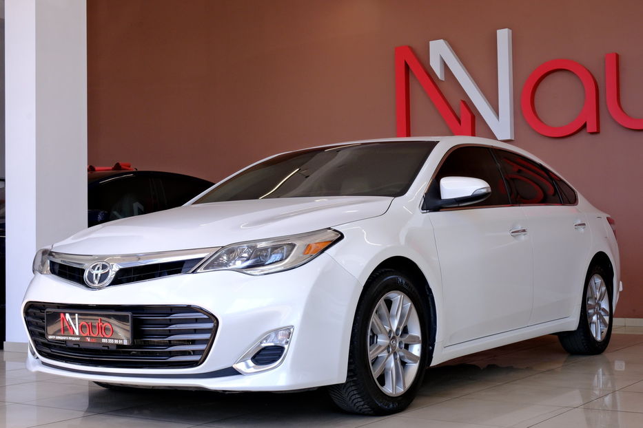 Продам Toyota Avalon 2014 года в Одессе