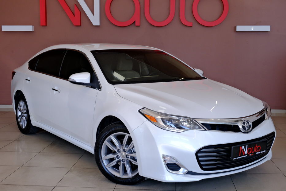 Продам Toyota Avalon 2014 года в Одессе