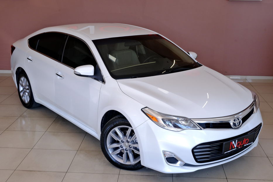 Продам Toyota Avalon 2014 года в Одессе