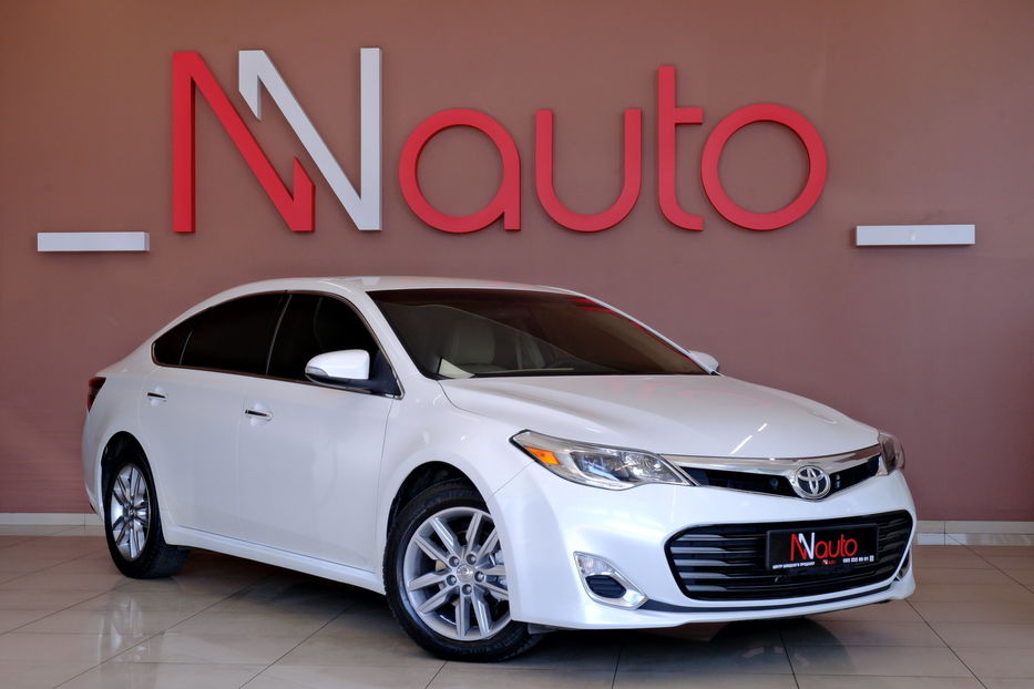 Продам Toyota Avalon 2014 года в Одессе
