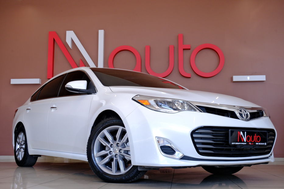 Продам Toyota Avalon 2014 года в Одессе