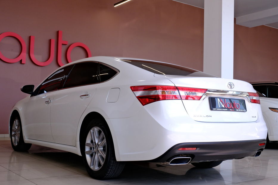 Продам Toyota Avalon 2014 года в Одессе