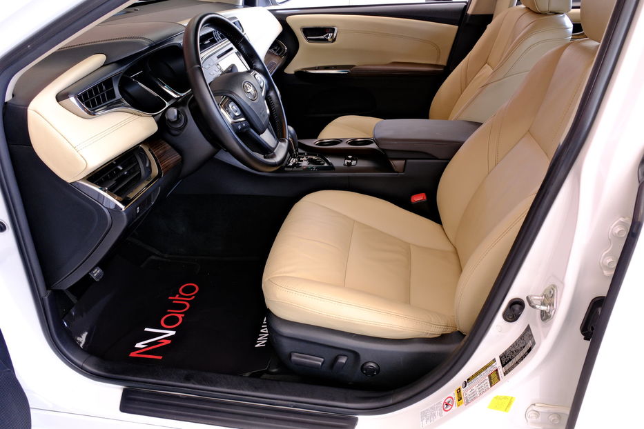 Продам Toyota Avalon 2014 года в Одессе