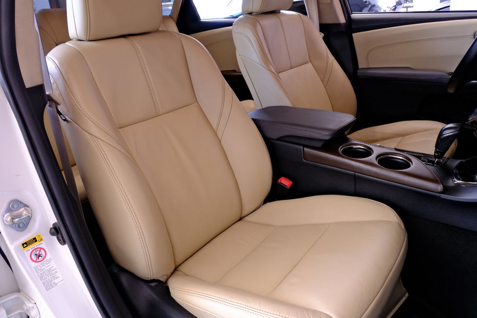 Продам Toyota Avalon 2014 года в Одессе