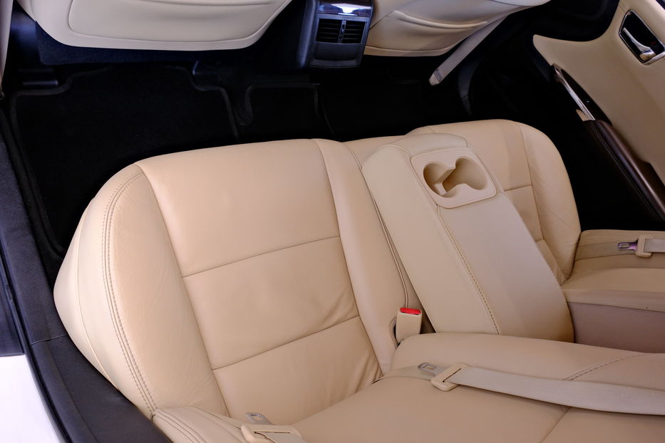Продам Toyota Avalon 2014 года в Одессе