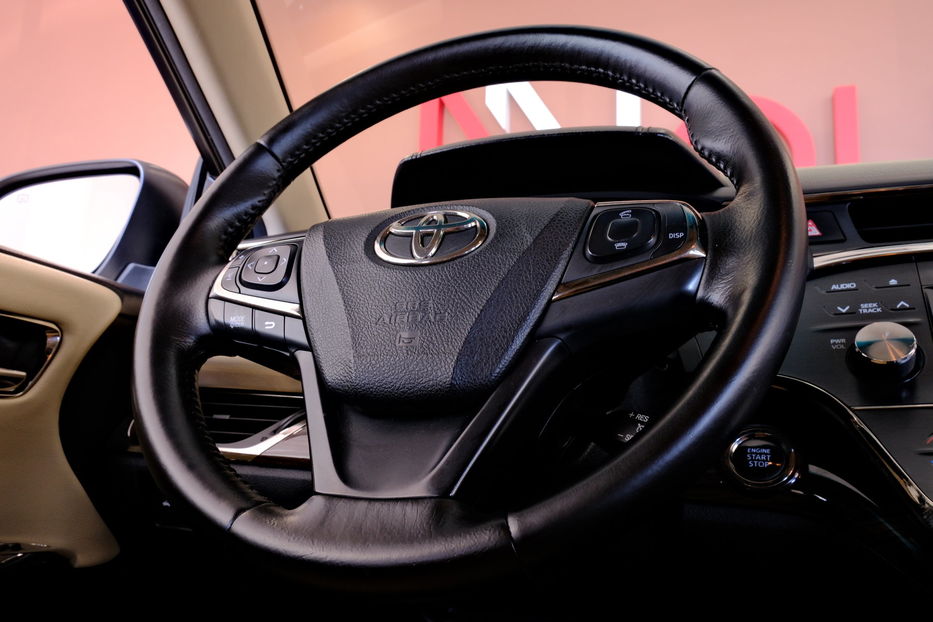 Продам Toyota Avalon 2014 года в Одессе