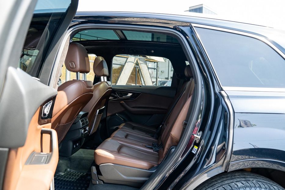 Продам Audi Q7 Premium Plus 2017 года в Черновцах