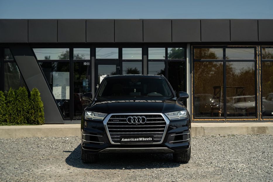 Продам Audi Q7 Premium Plus 2017 года в Черновцах