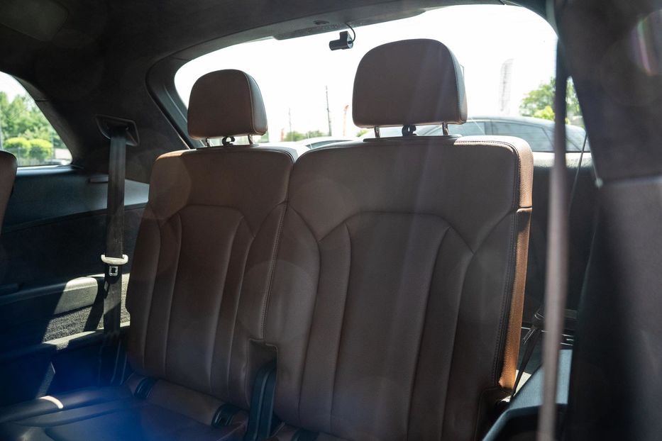 Продам Audi Q7 Premium Plus 2017 года в Черновцах