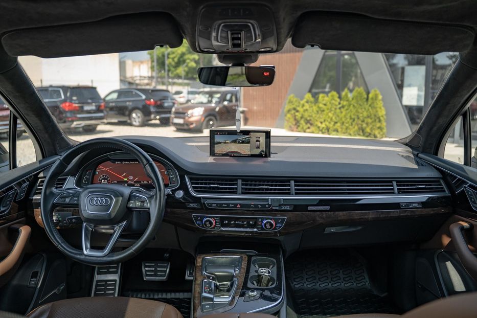 Продам Audi Q7 Premium Plus 2017 года в Черновцах