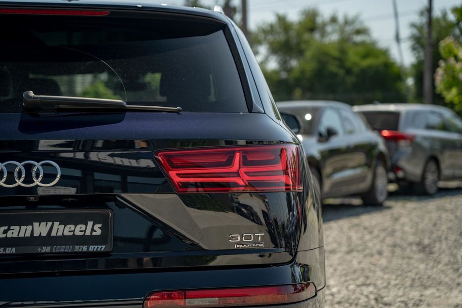 Продам Audi Q7 Premium Plus 2017 года в Черновцах
