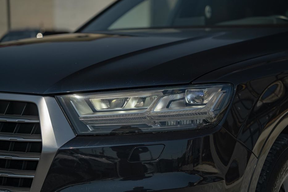 Продам Audi Q7 Premium Plus 2017 года в Черновцах