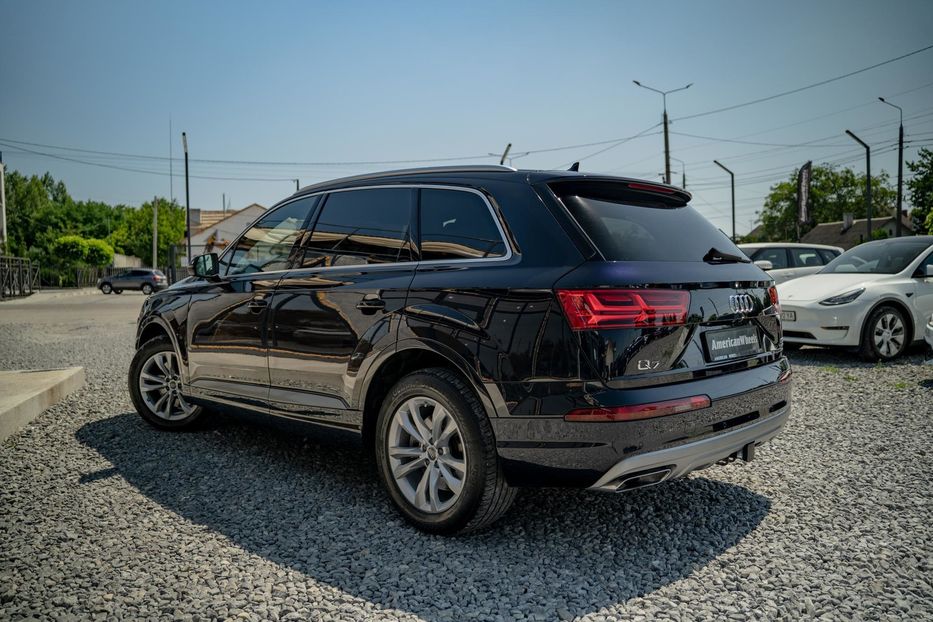 Продам Audi Q7 Premium Plus 2017 года в Черновцах