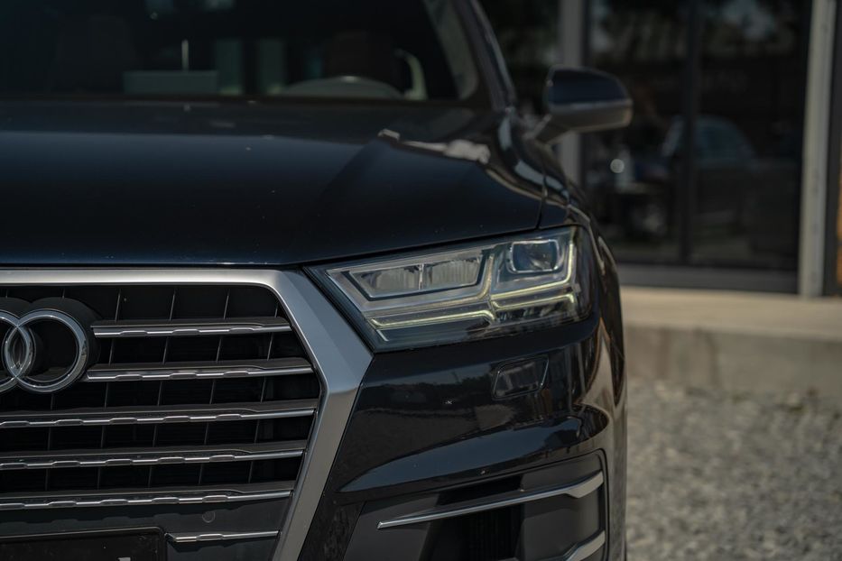 Продам Audi Q7 Premium Plus 2017 года в Черновцах