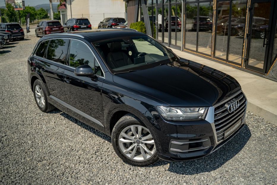 Продам Audi Q7 Premium Plus 2017 года в Черновцах