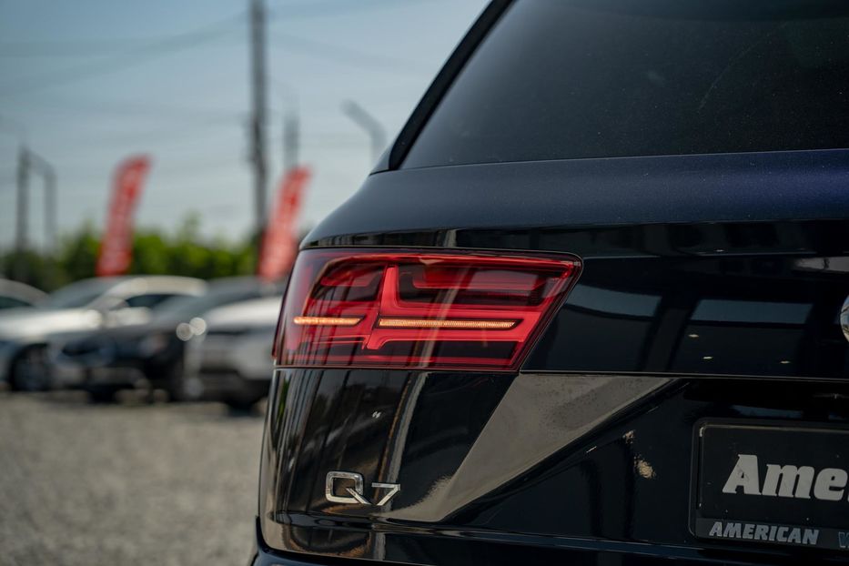 Продам Audi Q7 Premium Plus 2017 года в Черновцах