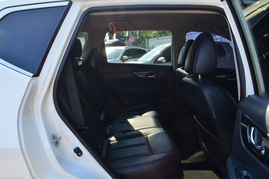 Продам Nissan Rogue 2016 года в Киеве