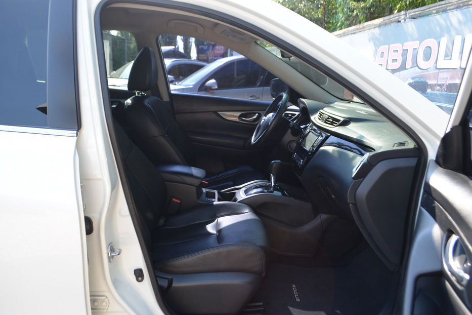 Продам Nissan Rogue 2016 года в Киеве